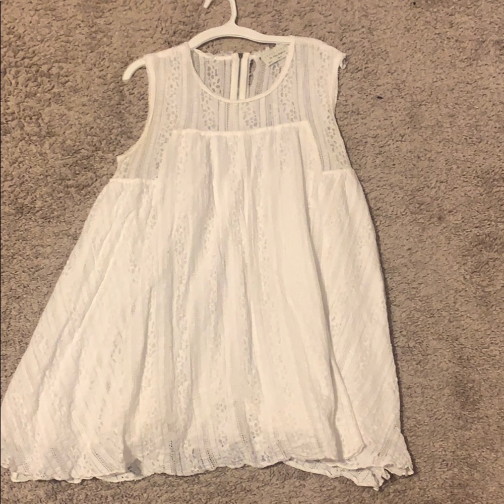 Dress Forum White Lacey Dress M